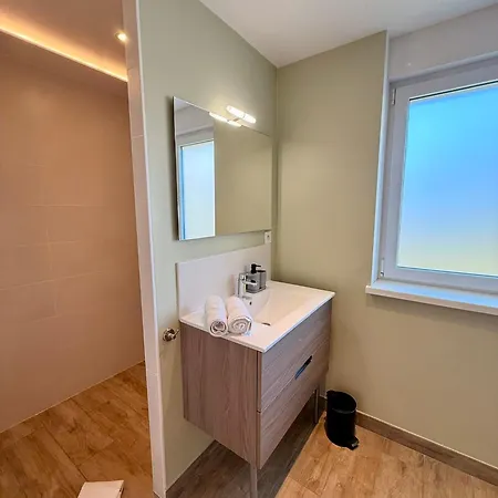 Le Jardin Idyllique - Sauna - Vue Apartment