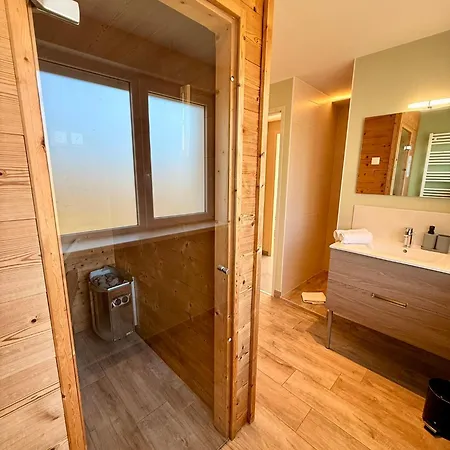 Le Jardin Idyllique - Sauna - Vue Apartment