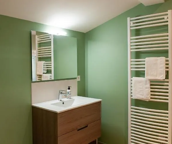 Le Jardin Idyllique - Sauna - Vue Appartement